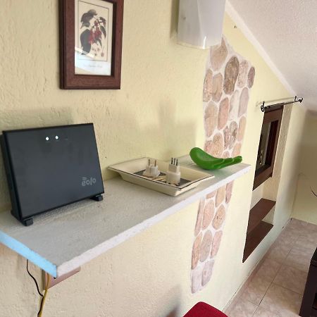 Tiny Costabella Apartment บาร์โดลิโน ภายนอก รูปภาพ