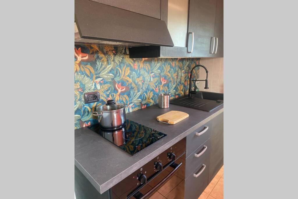 Tiny Costabella Apartment บาร์โดลิโน ภายนอก รูปภาพ